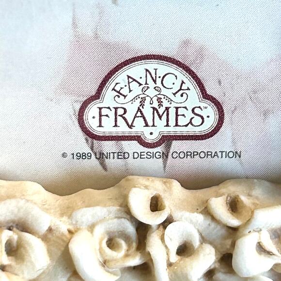 1989 Fancy Frames by United Design Floral Lace Resin Picture Frame - Picture 4 of 13